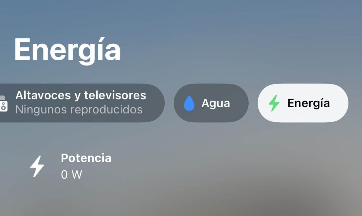 Pestaña Energía de la app Casa en iOS 27 mostrando la potencia de los accesorios del hogar