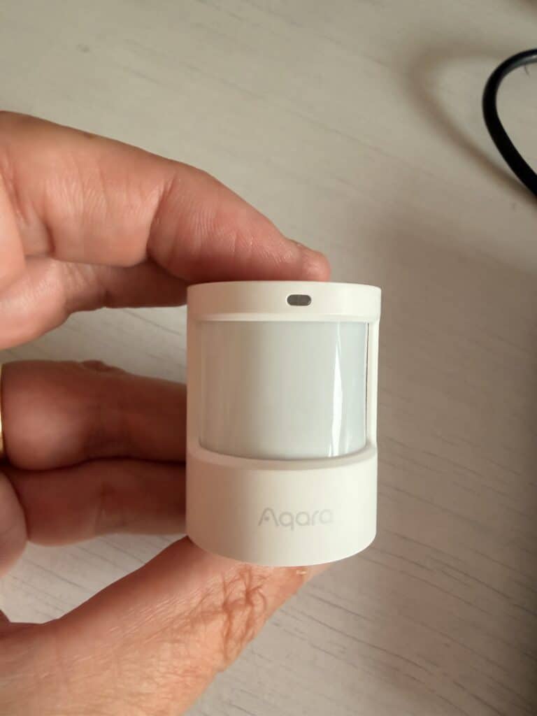 Sensor de movimiento Aqara P2 compatible con Matter