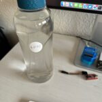Botella de Decathlon con pegatina NFC